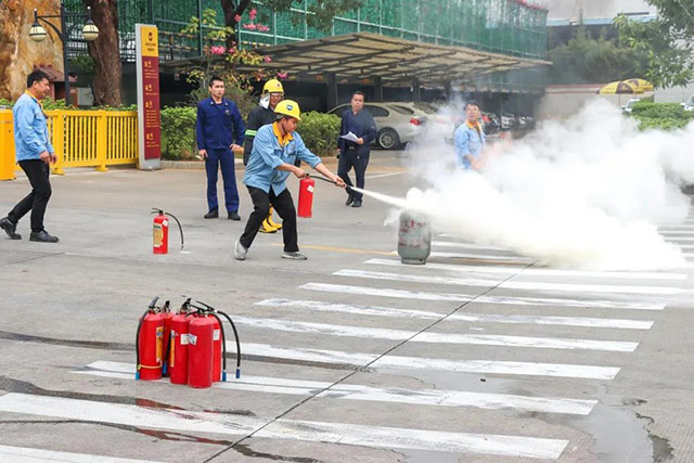 筑牢安全线,防患于未“燃”-华昌集团开展联合消防应急演练-铝型材厂家