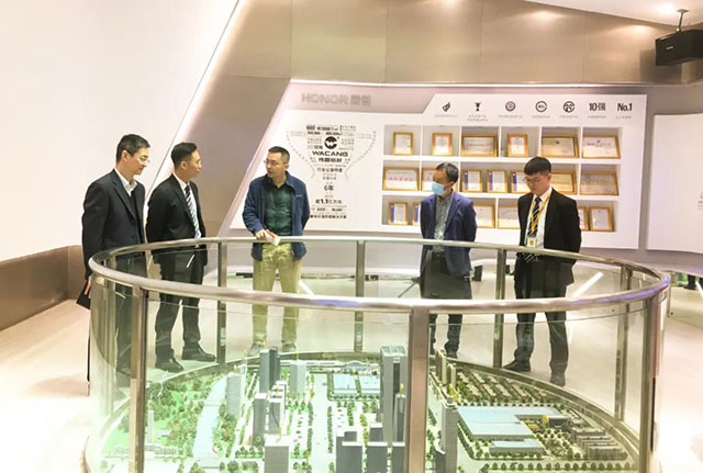 佛山市科技局領導一行蒞臨華昌集團調研指導工作