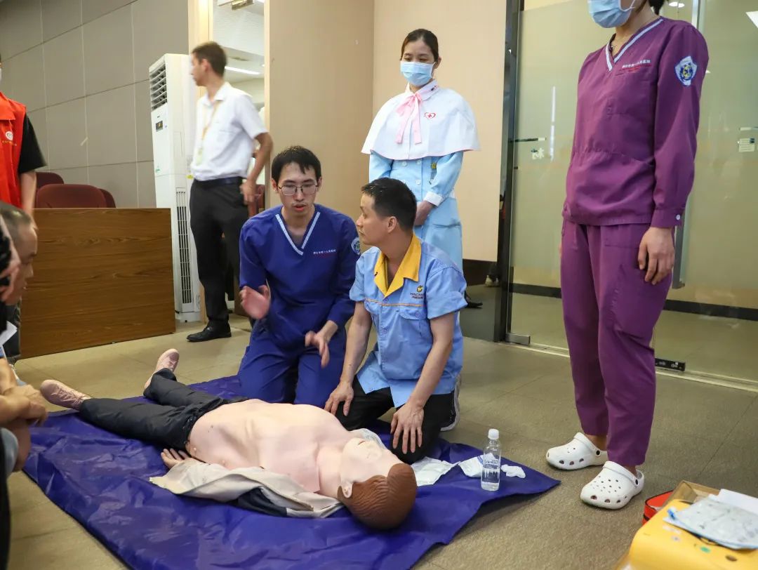 关爱生命 ，“救”在身边——华昌集团组织开展应急救护暨AED使用专项培训